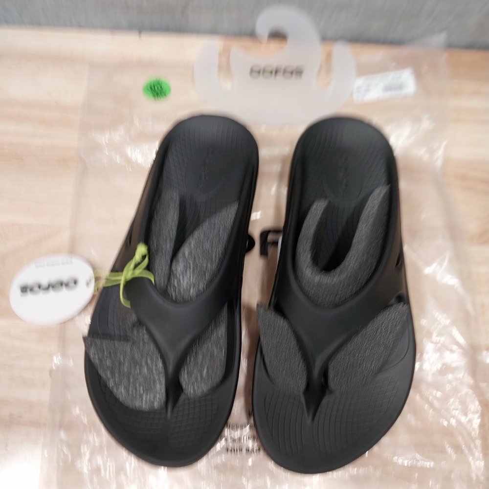 OOFOS OOriginal Sandal Unisex Recovery Flip Flop W8 M6 Black